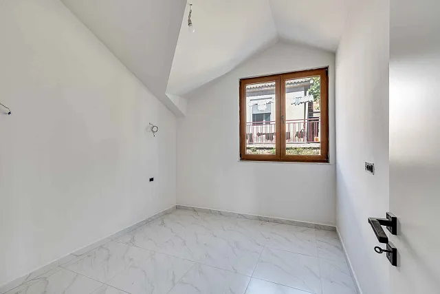 Spacious and bright apartments with panoramic sea views — photo 31